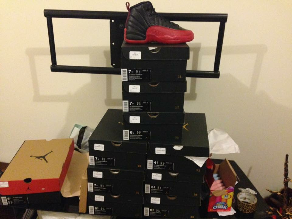 THE SNEAKER RESALE GAME